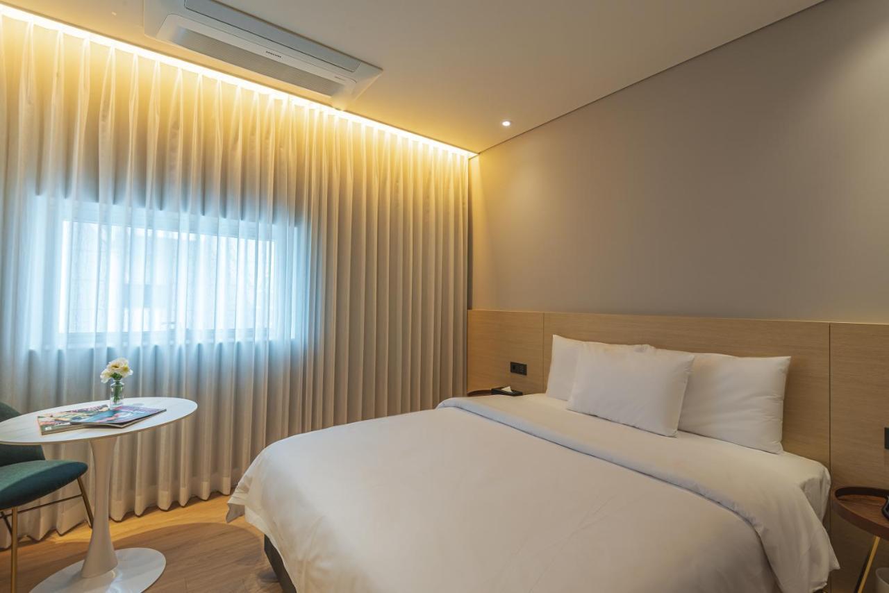 Hotel Marine View Пусан Екстериор снимка